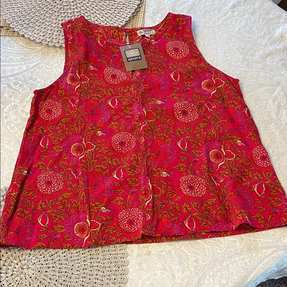 Aspara NWT Rayon Small Vibrant Red Floral Blouse